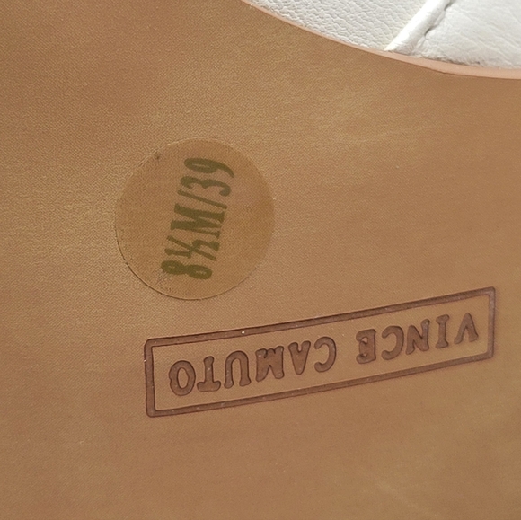 Brand New Vince Camuto Perforated Leather Peep-Toe Sandals Dastana Vanilla 8.5M - Picture 7 of 8